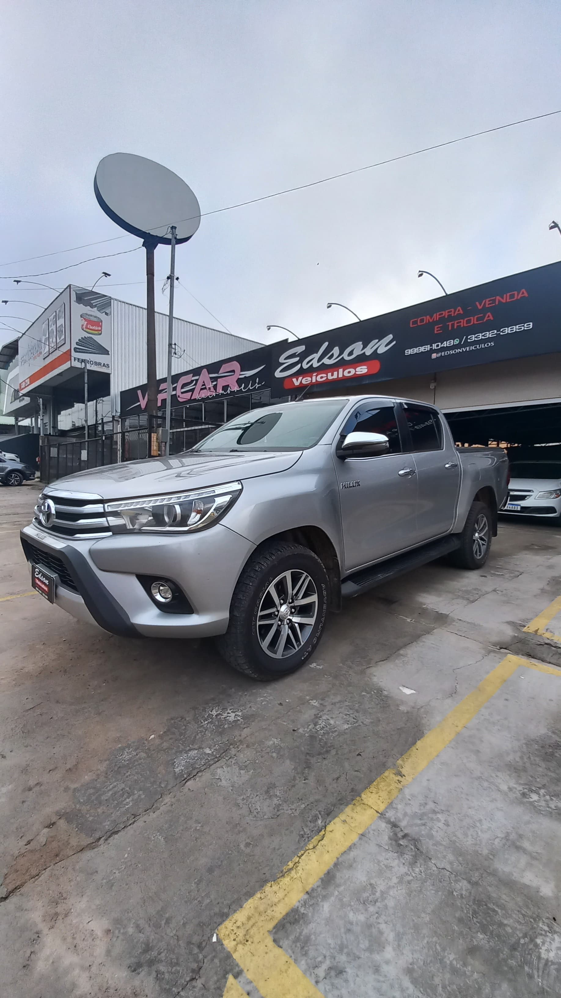 Toyota Hilux CD SRV D4-D 4x4 3.0 TDI Diesel Aut	