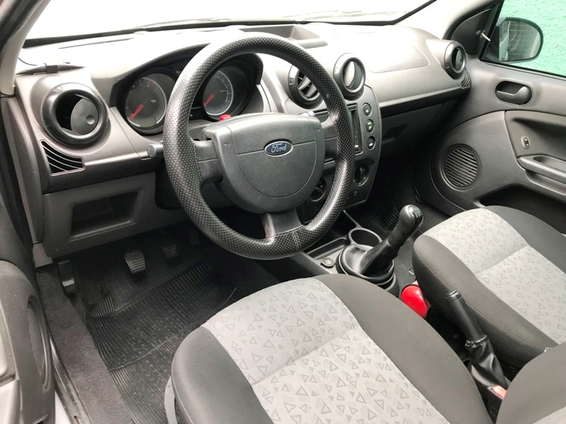 Ford Fiesta Sed. 1.6 8V Flex 4p