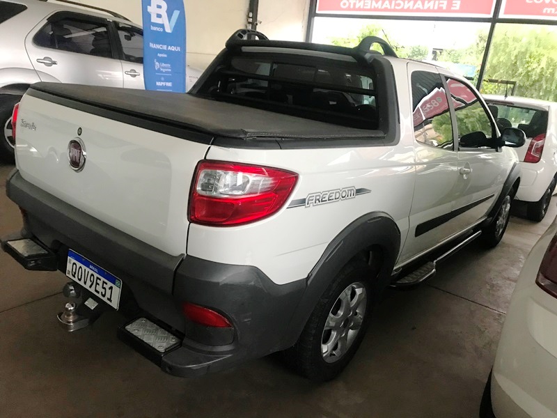 Fiat Strada Freedom 1.4 Flex 8V CD