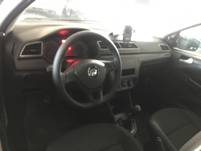 VW - VolksWagen Gol (novo) 1.0 Mi Total Flex 8V 4p