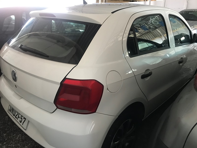 VW - VolksWagen Gol (novo) 1.0 Mi Total Flex 8V 4p