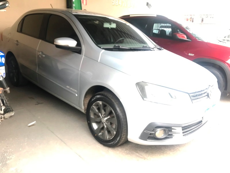 VW - VolksWagen Voyage Confortline 1.6
