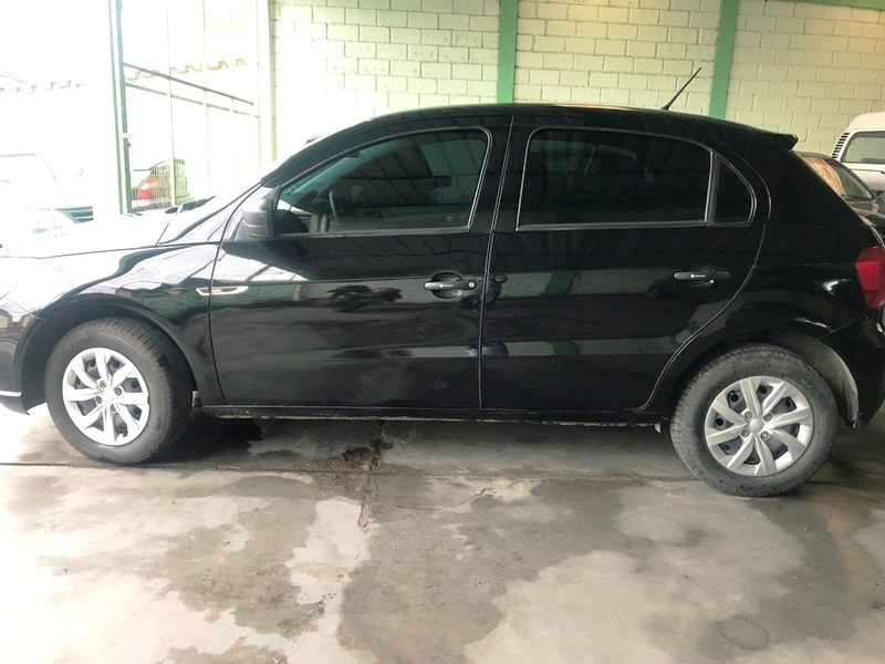 VW - VolksWagen Gol (novo) 1.0 Mi Total Flex 8V 4p