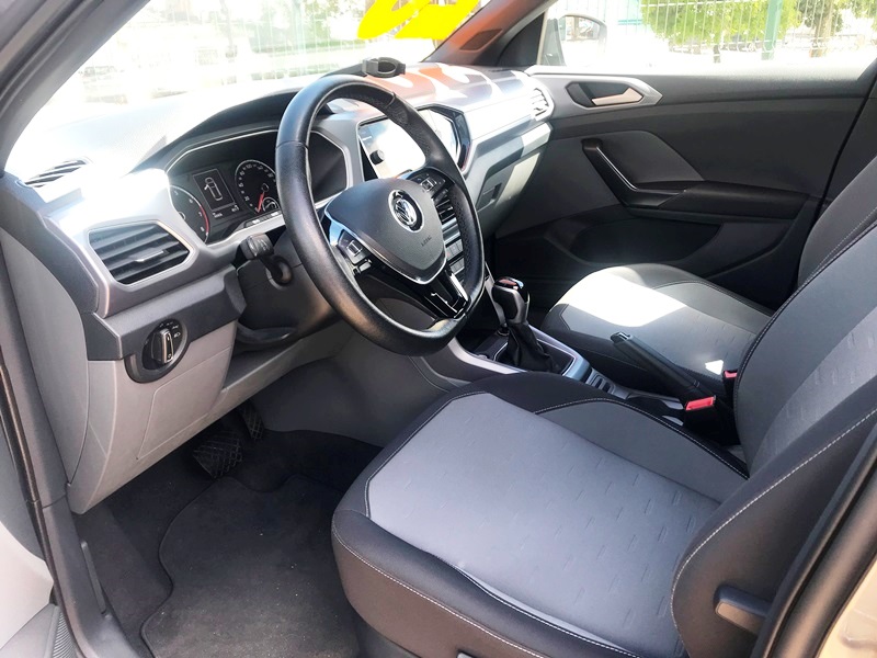 VW - VolksWagen T-Cross TSI