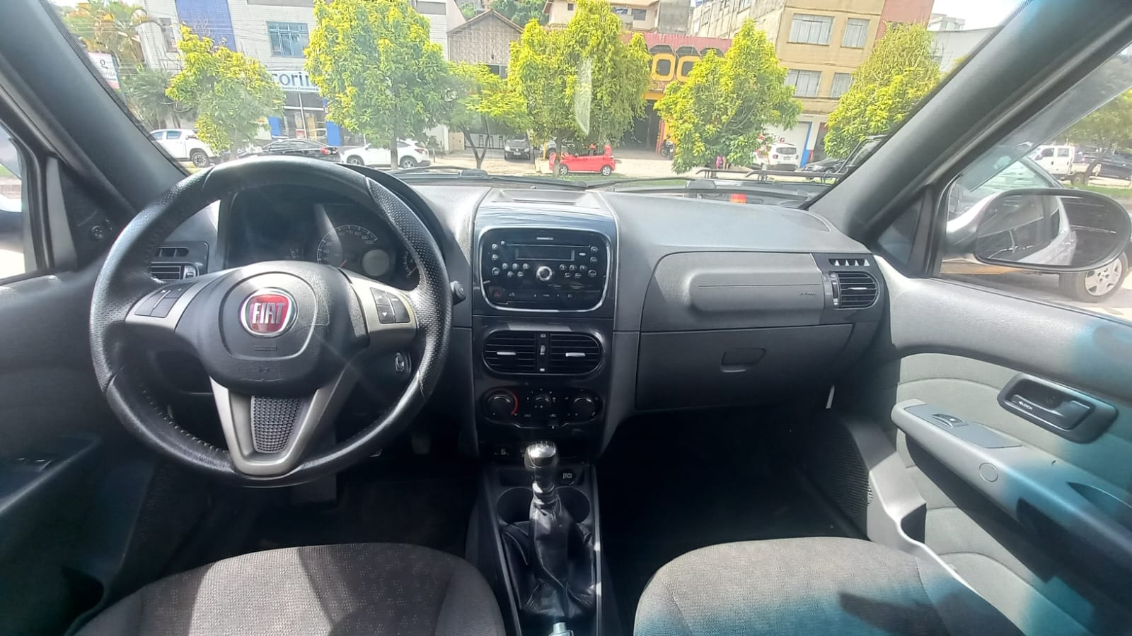 Fiat Strada Freedom 1.4 Flex 8V CD