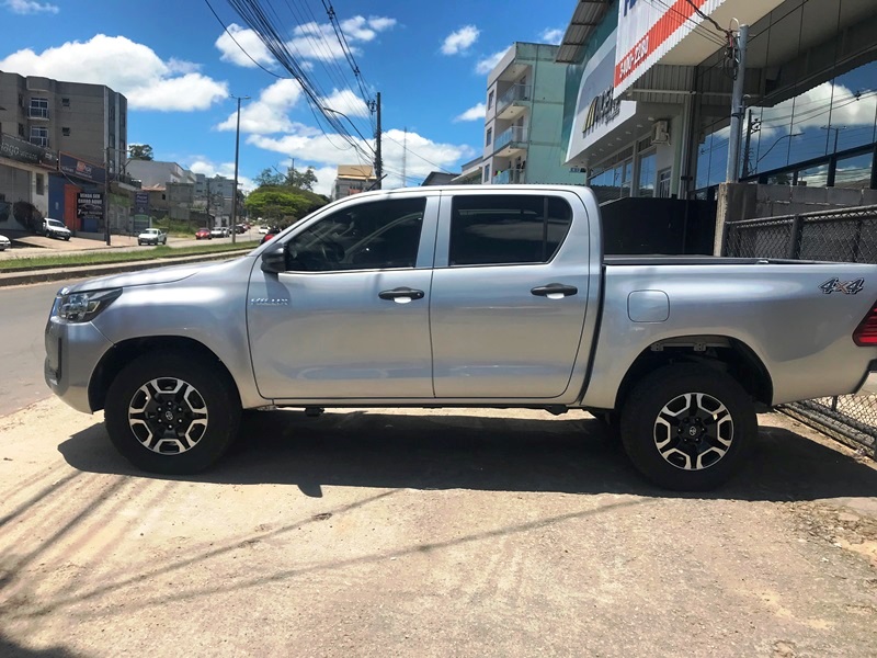 Toyota Hilux CD DX 4x4 3.0 8V 90cv Diesel
