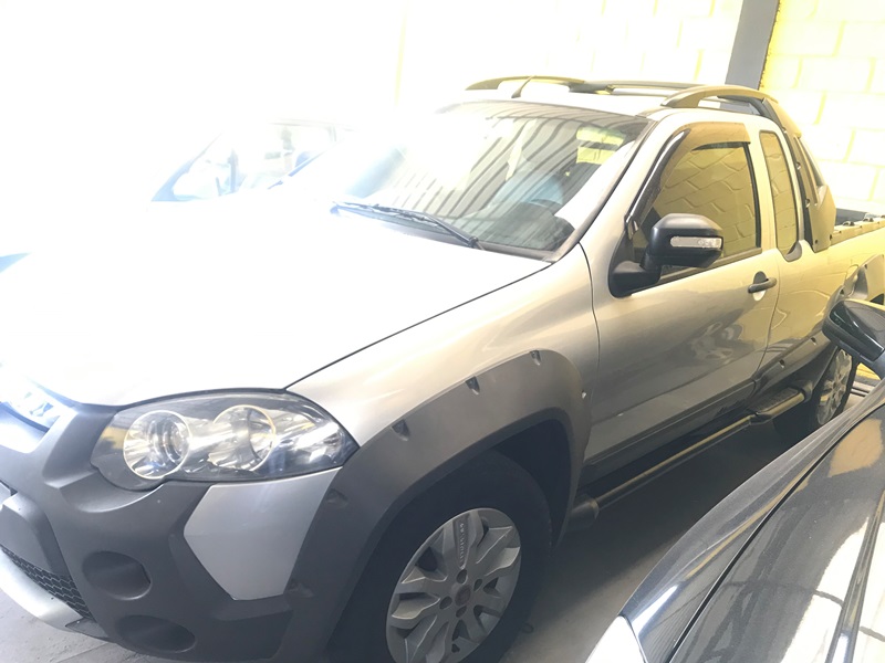 Fiat Strada Adventure 1.8 mpi 8V 103cv CE