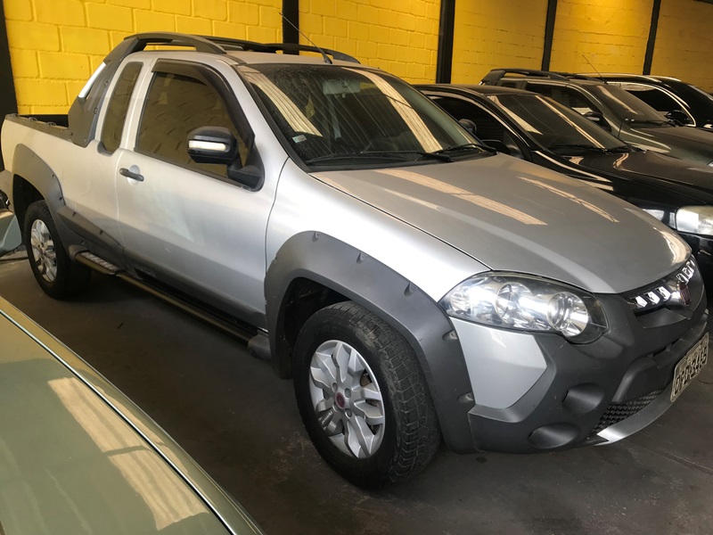 Fiat Strada Adventure 1.8 mpi 8V 103cv CE	