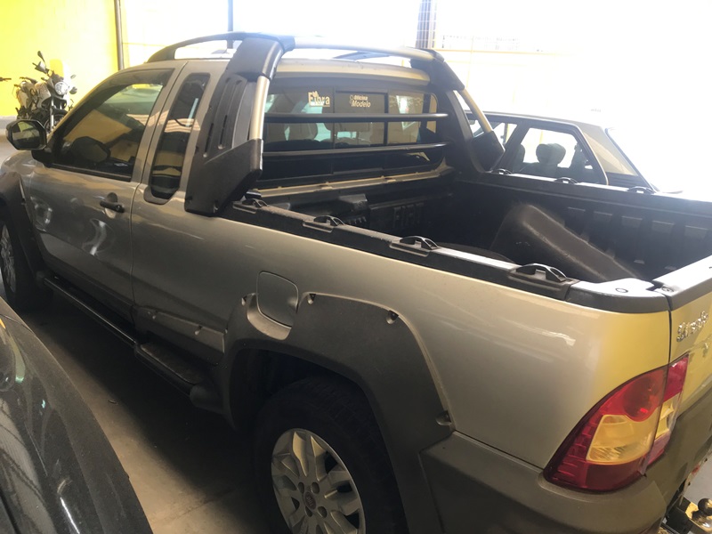 Fiat Strada Adventure 1.8 mpi 8V 103cv CE