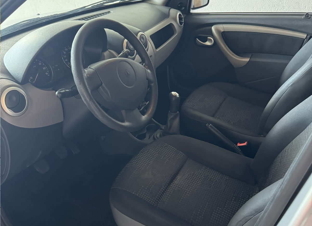 Renault SANDERO Dyna. EasyR Hi-Flex 1.6 8V