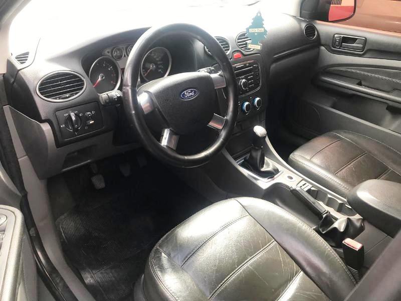Ford Focus 1.6 S/SE/SE Plus Flex 8V/16V  5p