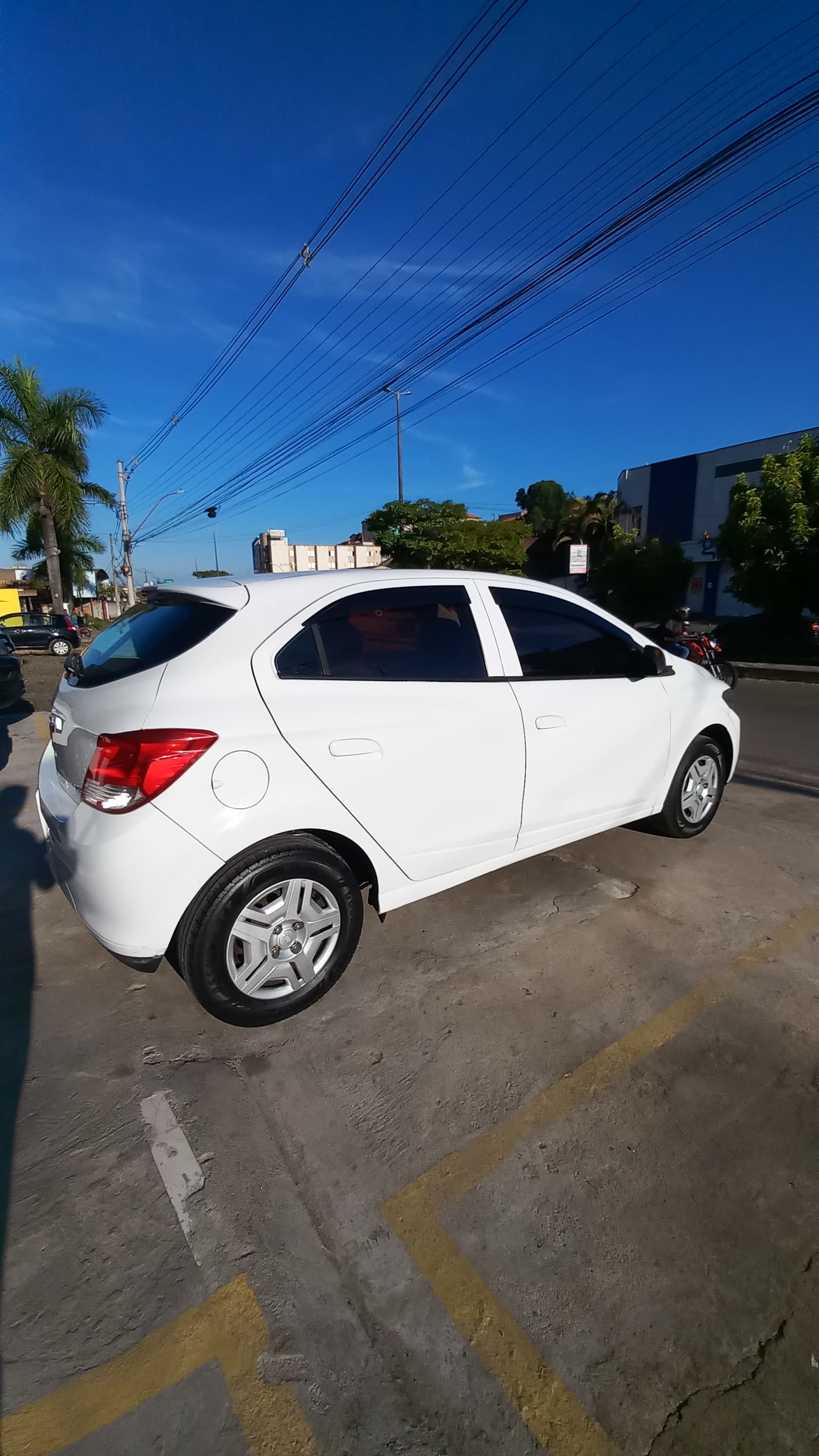 GM - Chevrolet ONIX HATCH LS 1.0 8V FlexPower 5p Mec.