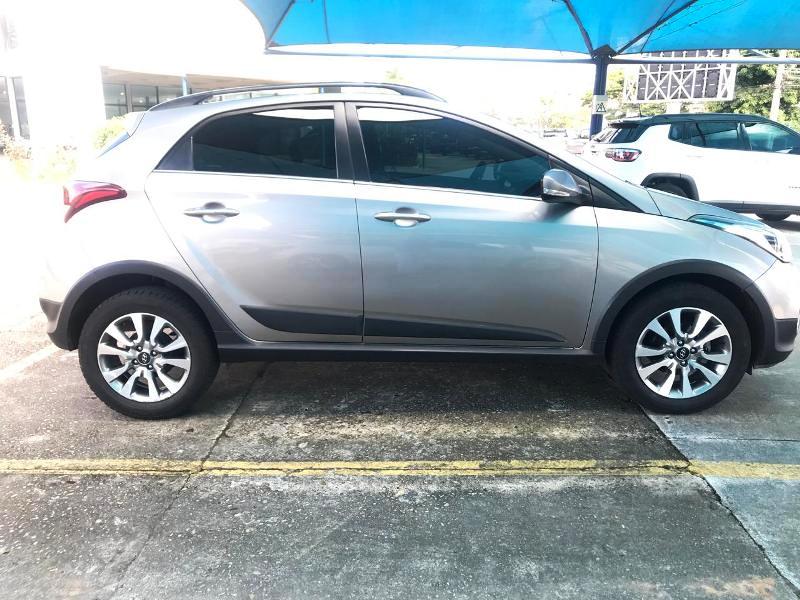 Hyundai HB20 X