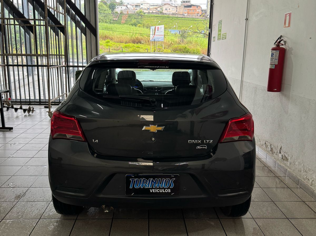 GM - Chevrolet ONIX HATCH LTZ 1.4 8V FlexPower 5p Mec.