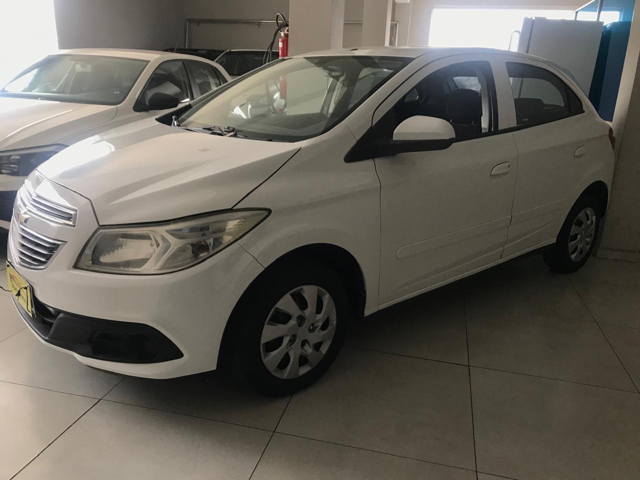 GM - Chevrolet ONIX HATCH LS 1.0 8V FlexPower 5p Mec.