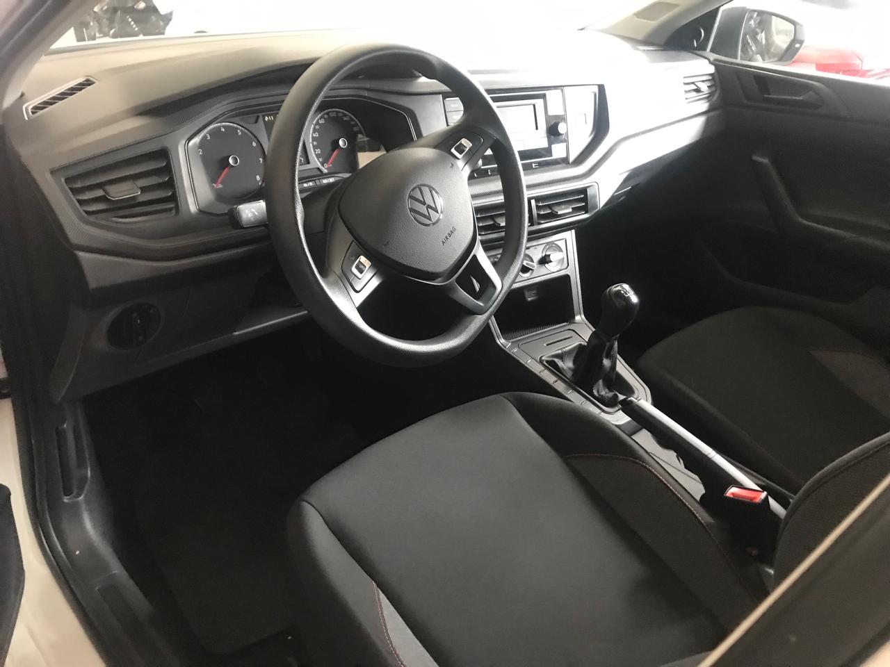 VW - VolksWagen Polo