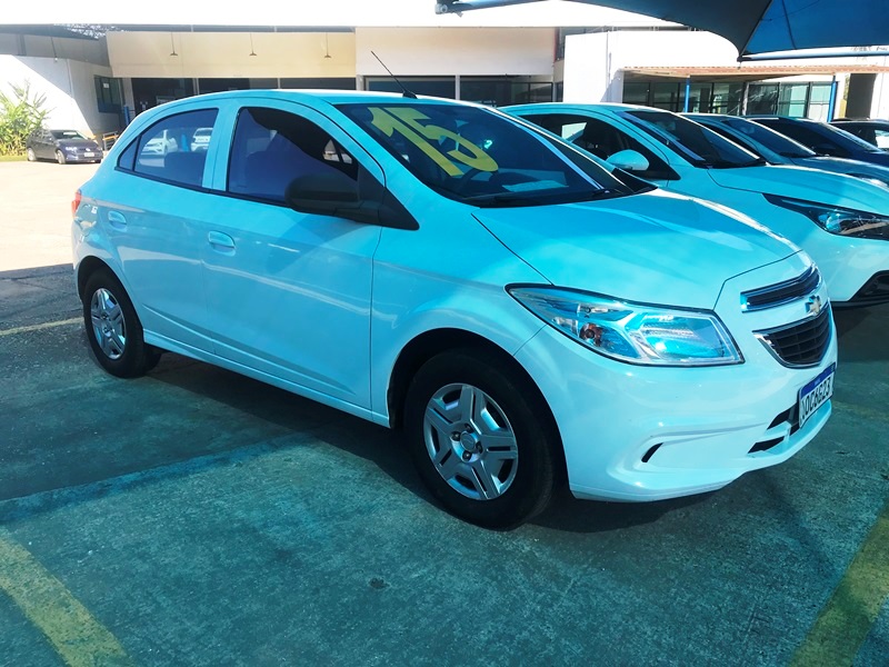 GM - Chevrolet Onix LT 1.0