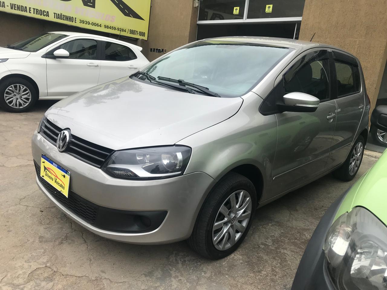 VW - VolksWagen FOX 1.0 iTREND Completo