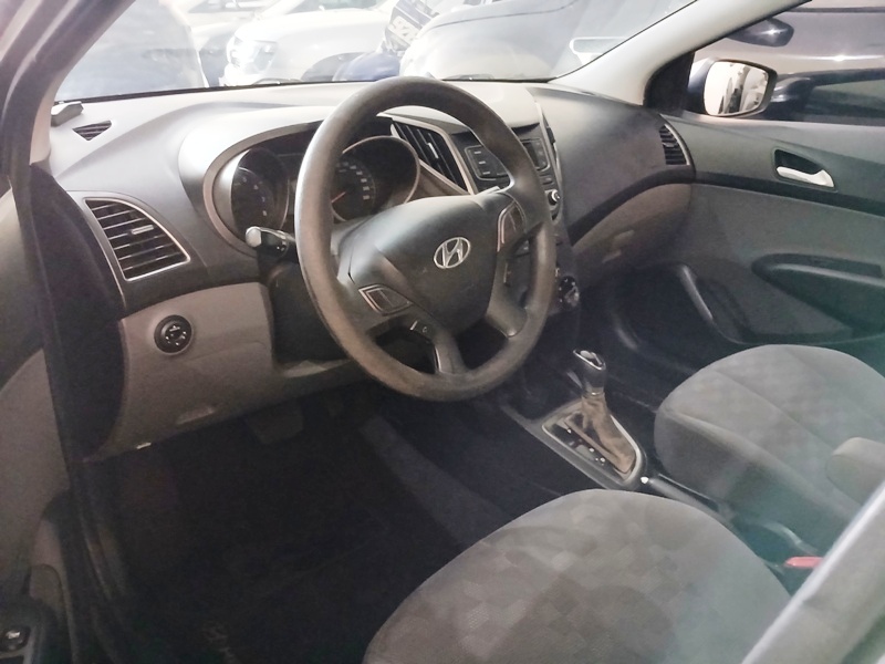 Hyundai HB20S  Impress 1.6 Flex 16V Aut.