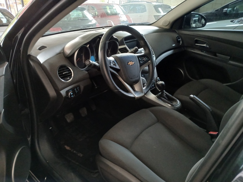 GM - Chevrolet Cruze Hatch LT
