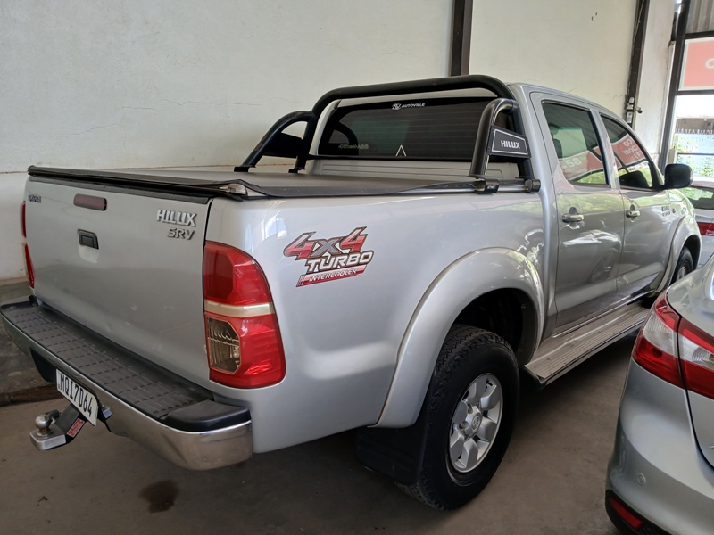 Toyota Hilux CD SRV 4x2 2.7 16V 142cv