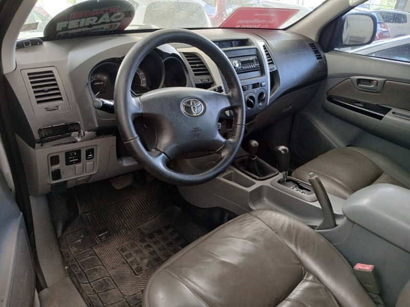 Toyota Hilux CD SRV 4x2 2.7 16V 142cv