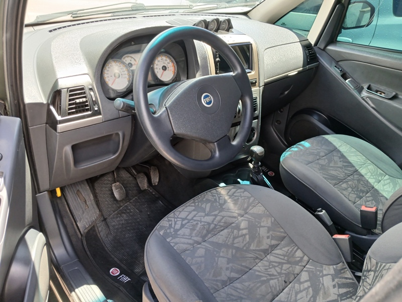 Fiat Idea Adv.Ext./Adv.Ext. Loc. 1.8 Flex 5p