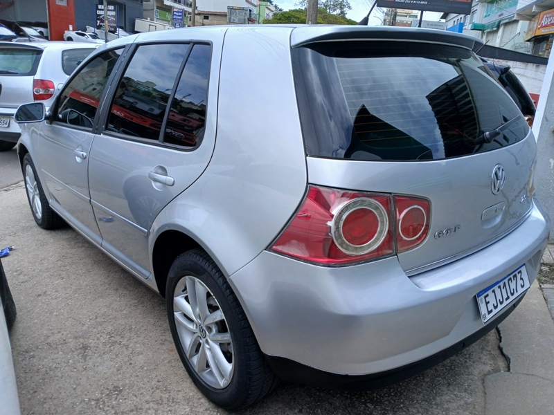 VW - VolksWagen Golf 2.0/ 2.0 Mi Flex Comfortline Aut.