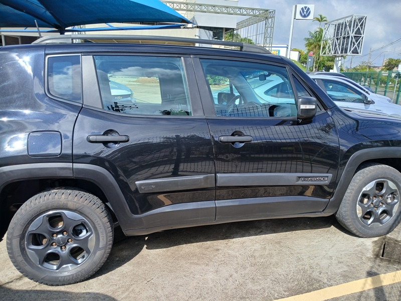 Jeep Renegade Sport 1.8 4x2 Flex 16V Mec.