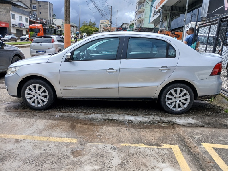VW - VolksWagen VOYAGE Comfortline  1.0 T.Flex 8V 4p	