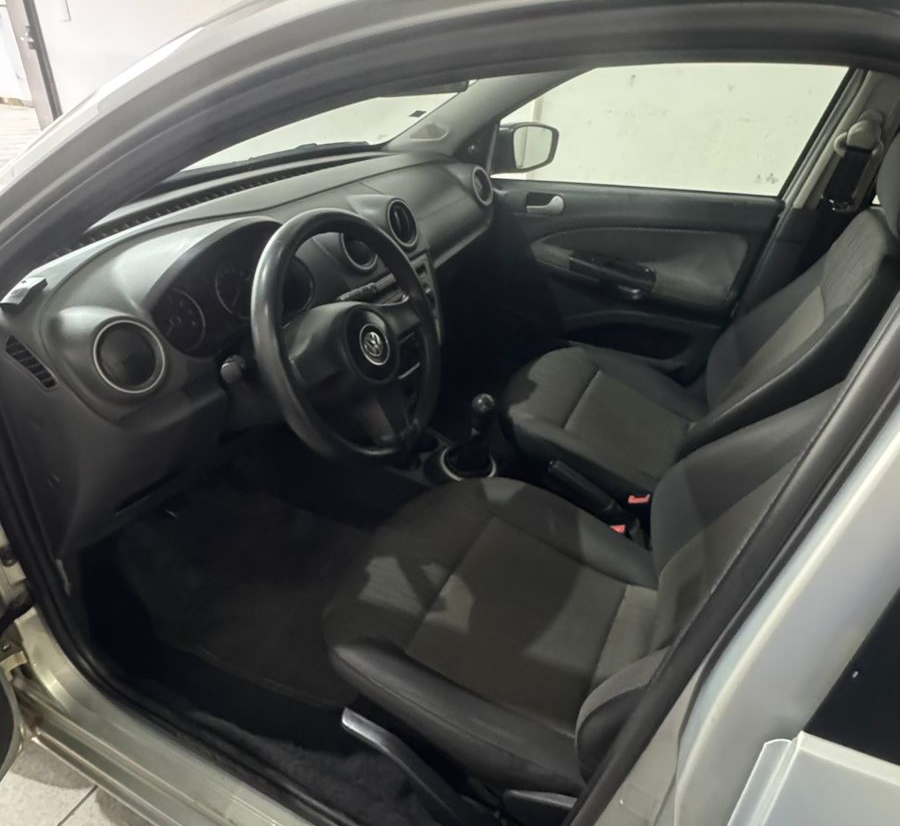 VW - VolksWagen Gol 1.0