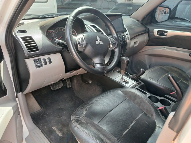 Mitsubishi Pajero DAKAR/HPE 3.5 4x4 Flex 5p Aut.