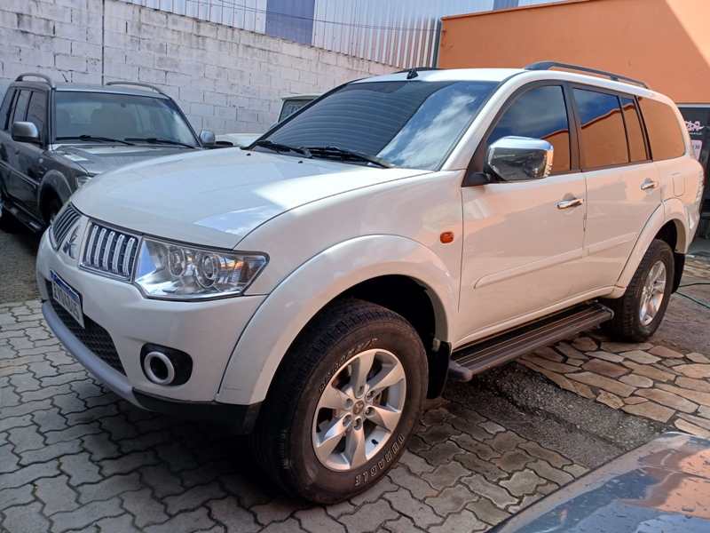 Mitsubishi Pajero DAKAR/HPE 3.5 4x4 Flex 5p Aut.