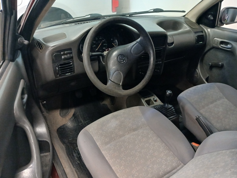 VW - VolksWagen Gol 1000 (modelo antigo)