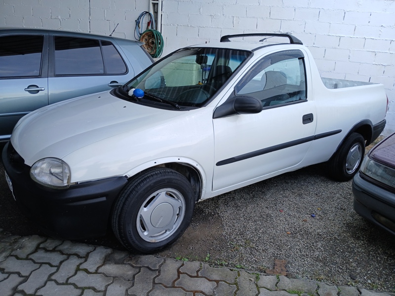 GM - Chevrolet Corsa Pick-Up GL/ Champ 1.6 MPFI / EFI
