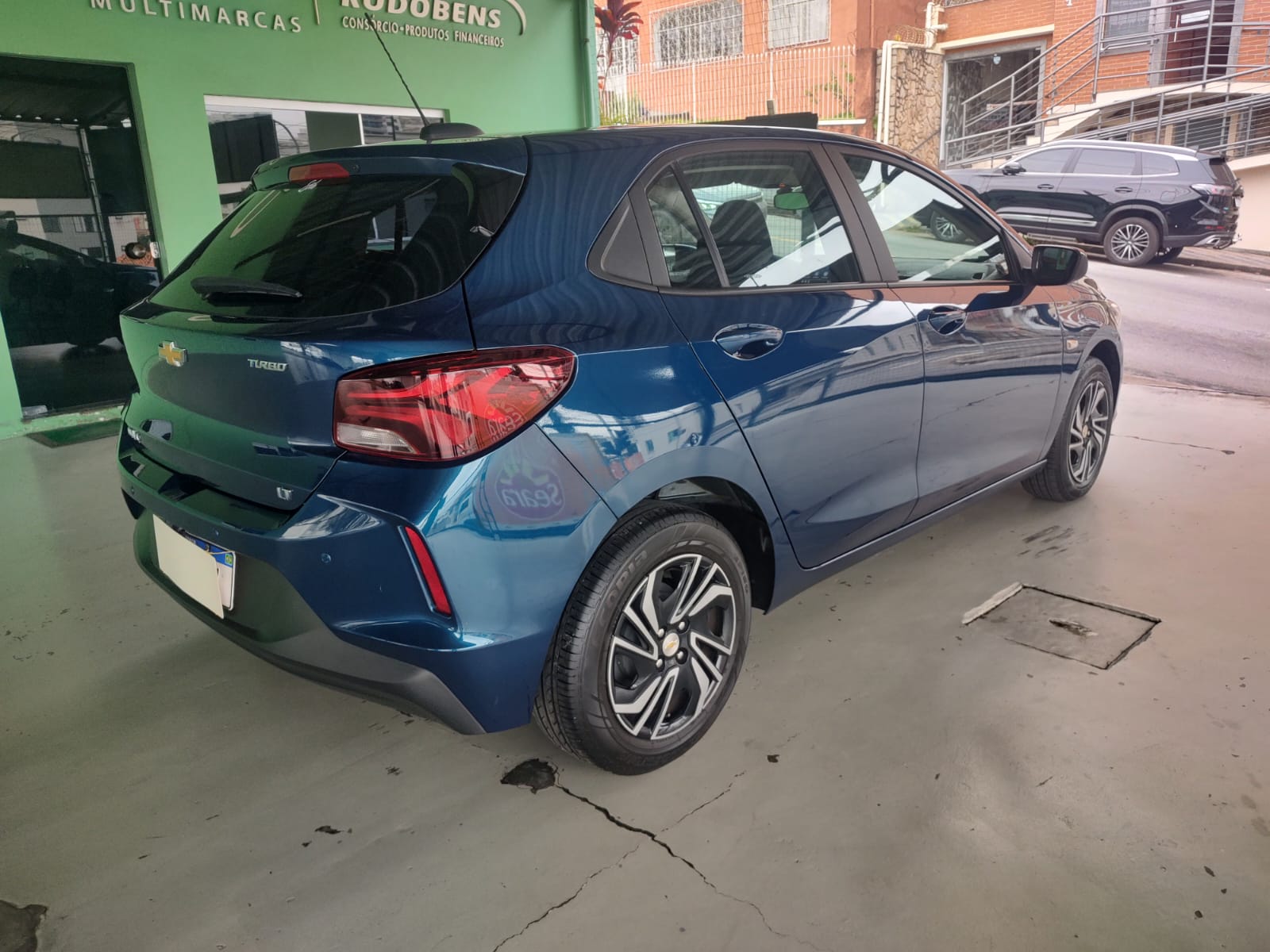 GM - Chevrolet ONIX 1.0 LT TURBO