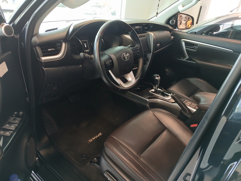 Toyota Hilux SW4 SRX 4x4 4.0 V6 24V Aut.