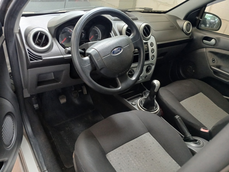 Ford Fiesta Sed. 1.6 8V Flex 4p