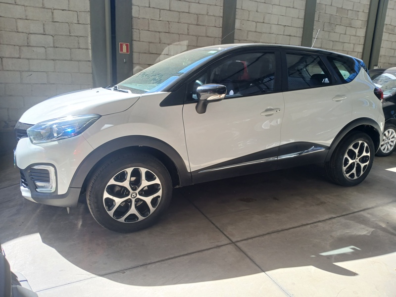 Renault CAPTUR Intense 1.6 16V Flex 5p Aut.	