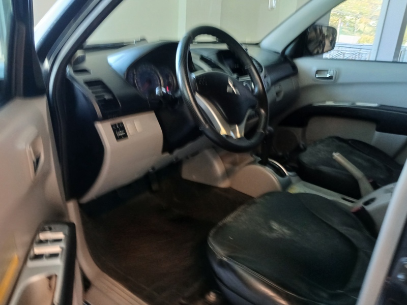 Mitsubishi L200 Triton HPE 3.2 CD TB Int.Diesel Aut