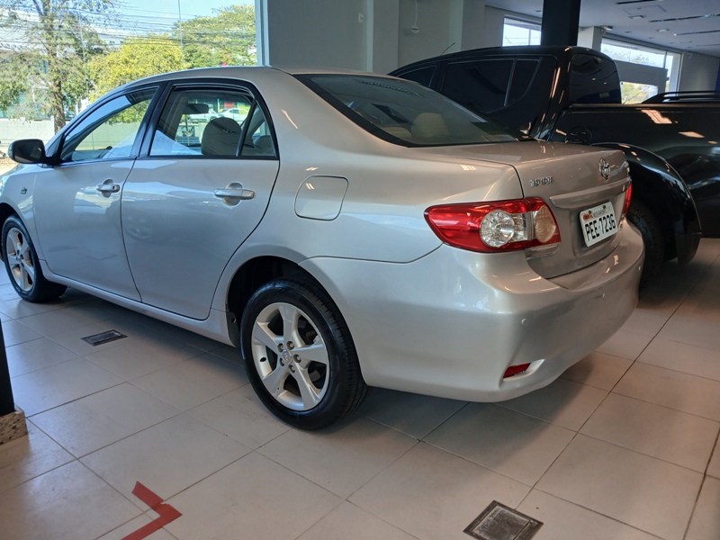 Toyota Corolla XEi 2.0 Flex 16V Aut.