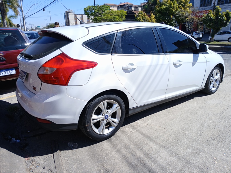 Ford Focus 1.6 S/SE/SE Plus Flex 8V/16V  5p