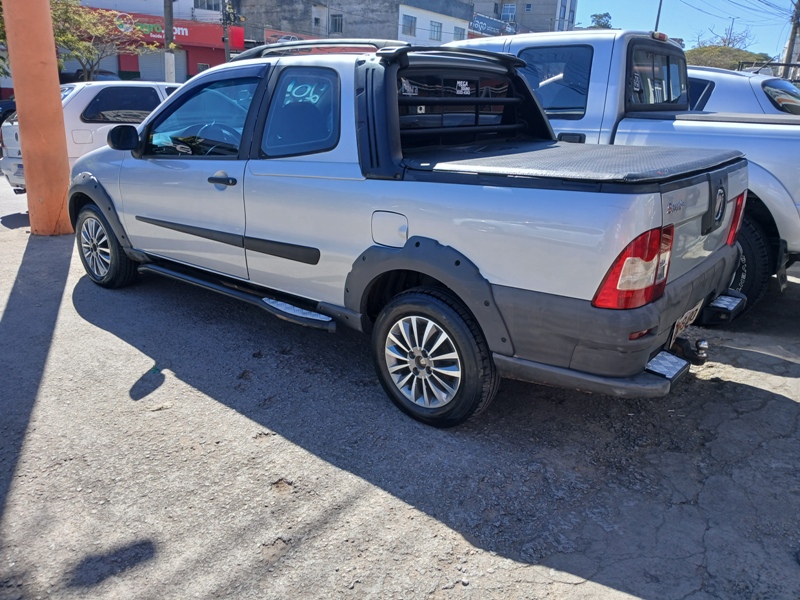 Fiat Strada Trekking 1.6 16V Flex CD