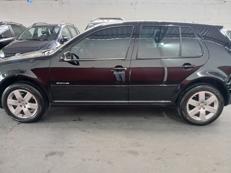 VW - VolksWagen Golf Sportline 1.6 Mi Total Flex 8V 4p