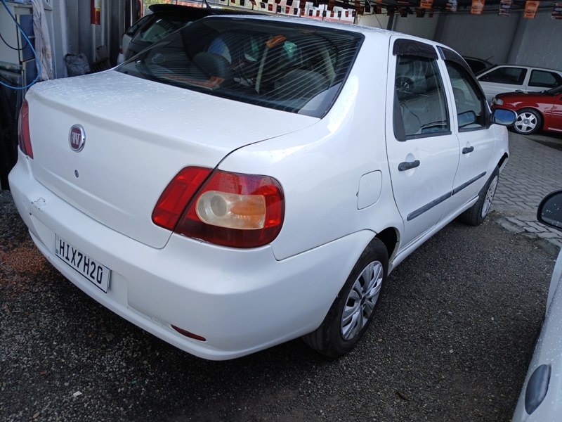 Fiat Siena Celebration 1.0 Fire Flex 8V 4p