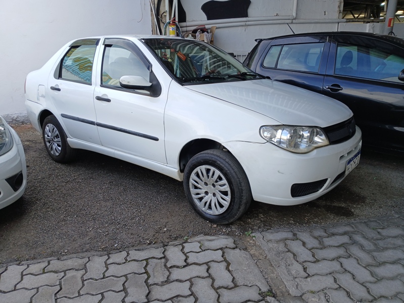 Fiat Siena Celebration 1.0 Fire Flex 8V 4p