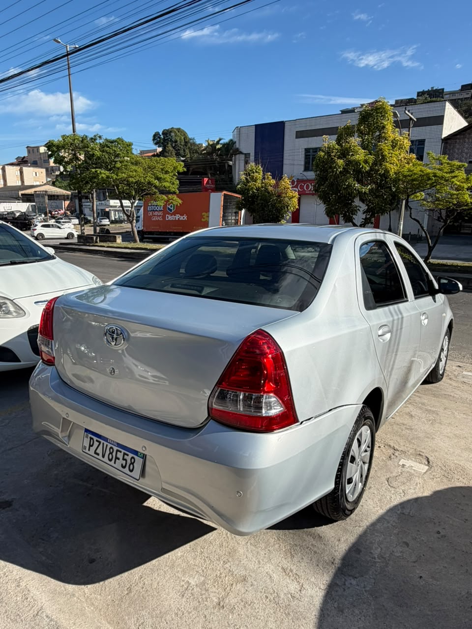Toyota ETIOS X Plus 1.5 Flex 16V 5p Mec.