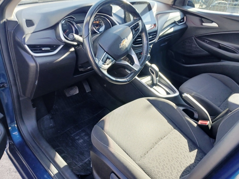 GM - Chevrolet Onix Plus Sedan AT