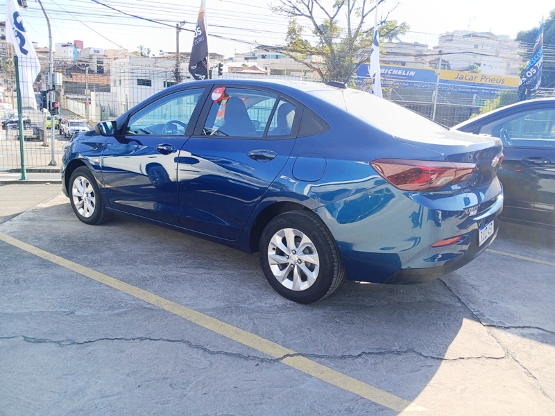 GM - Chevrolet Onix Plus Sedan AT