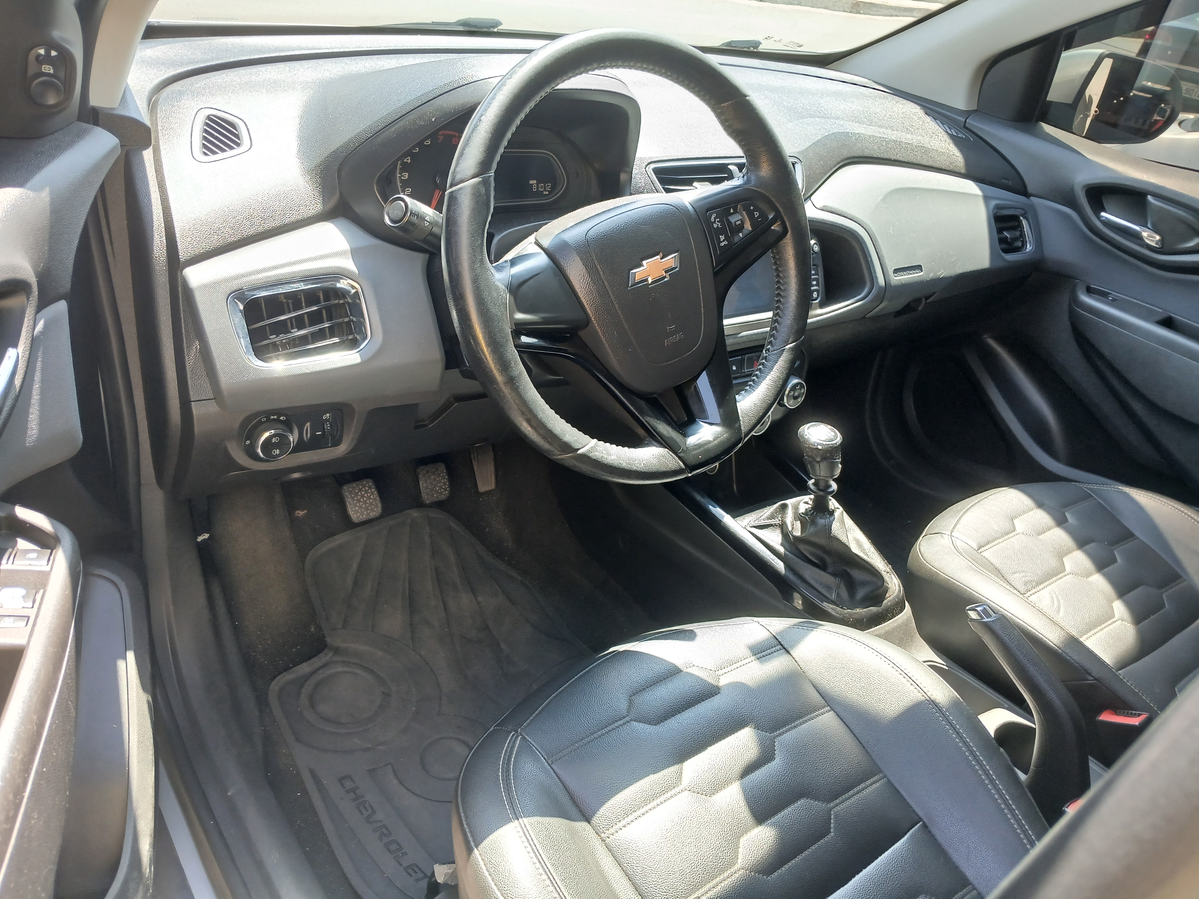GM - Chevrolet ONIX HATCH LTZ 1.4 8V FlexPower 5p Mec.